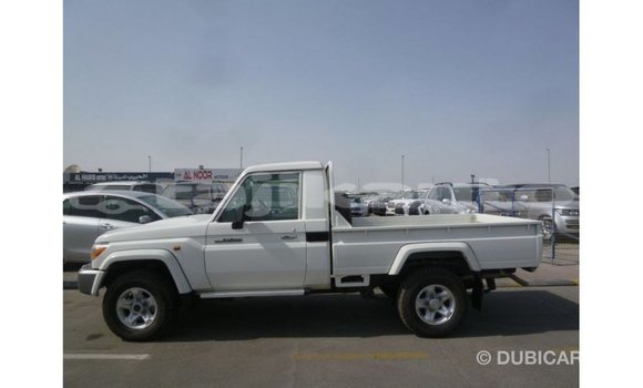 Buy Import Toyota Land Cruiser White Car in Import - Dubai in Dushanbe Buy Import Toyota Land Cruiser White Car in Import - Dubai in Dushanbe