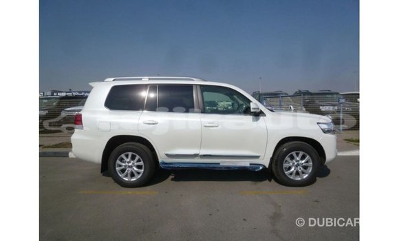 Buy Import Toyota Land Cruiser White Car in Import - Dubai in Dushanbe Buy Import Toyota Land Cruiser White Car in Import - Dubai in Dushanbe