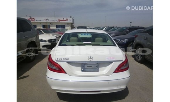 Buy Import Mercedes-Benz 190 White Car in Import - Dubai in Dushanbe Buy Import Mercedes-Benz 190 White Car in Import - Dubai in Dushanbe