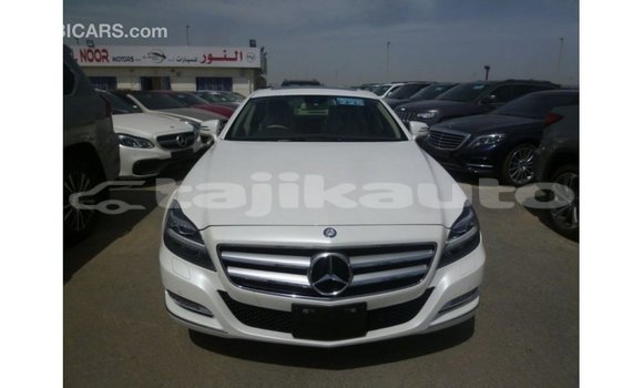 Buy Import Mercedes-Benz 190 White Car in Import - Dubai in Dushanbe Buy Import Mercedes-Benz 190 White Car in Import - Dubai in Dushanbe