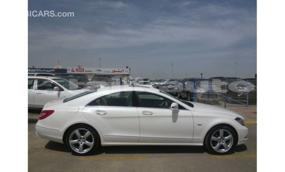 Buy Import Mercedes-Benz 190 White Car in Import - Dubai in Dushanbe Buy Import Mercedes-Benz 190 White Car in Import - Dubai in Dushanbe