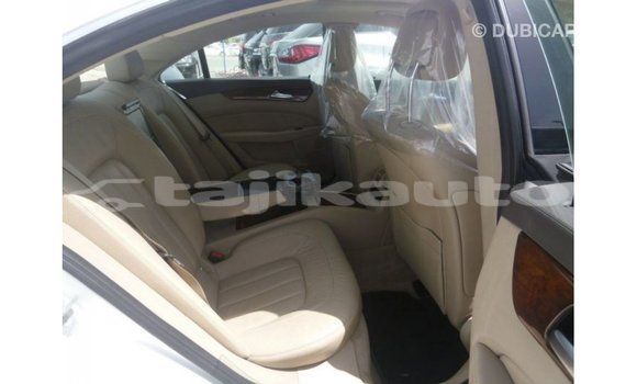 Buy Import Mercedes-Benz 190 White Car in Import - Dubai in Dushanbe Buy Import Mercedes-Benz 190 White Car in Import - Dubai in Dushanbe