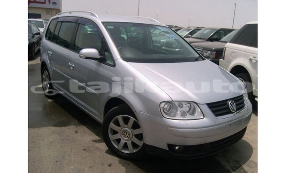 Buy Import Volkswagen Touran Other Car in Import - Dubai in Dushanbe