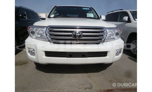 Buy Import Toyota Land Cruiser White Car in Import - Dubai in Dushanbe Buy Import Toyota Land Cruiser White Car in Import - Dubai in Dushanbe