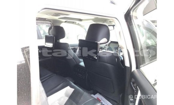 Buy Import Toyota Land Cruiser White Car in Import - Dubai in Dushanbe Buy Import Toyota Land Cruiser White Car in Import - Dubai in Dushanbe