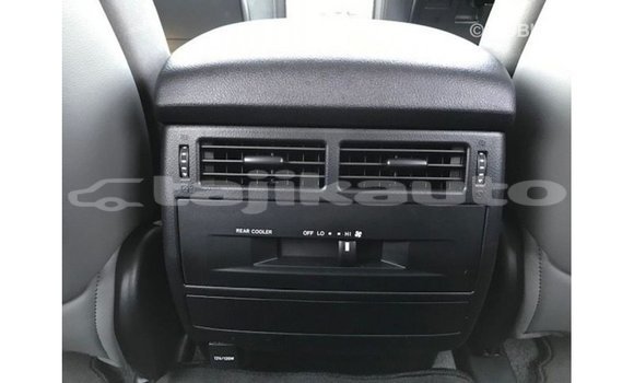 Buy Import Toyota Land Cruiser White Car in Import - Dubai in Dushanbe Buy Import Toyota Land Cruiser White Car in Import - Dubai in Dushanbe