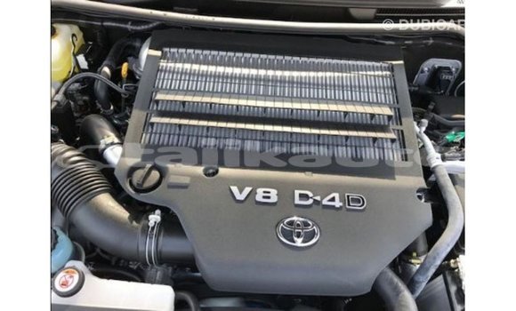 Buy Import Toyota Land Cruiser White Car in Import - Dubai in Dushanbe Buy Import Toyota Land Cruiser White Car in Import - Dubai in Dushanbe