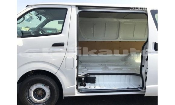 Buy Import Toyota Hiace White Car in Import - Dubai in Dushanbe Buy Import Toyota Hiace White Car in Import - Dubai in Dushanbe