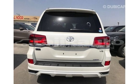 Buy Import Toyota Land Cruiser White Car in Import - Dubai in Dushanbe Buy Import Toyota Land Cruiser White Car in Import - Dubai in Dushanbe