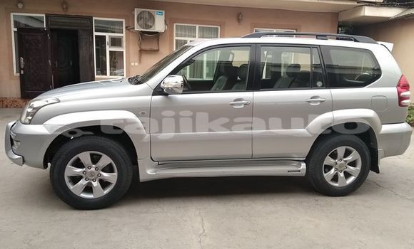 Buy Used Toyota Land Cruiser Prado Silver Car in Dushanbe in Dushanbe