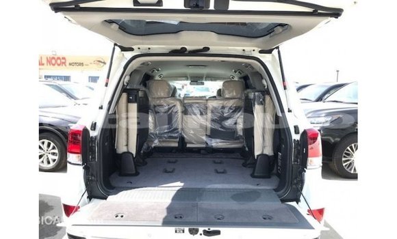 Buy Import Toyota Land Cruiser White Car in Import - Dubai in Dushanbe Buy Import Toyota Land Cruiser White Car in Import - Dubai in Dushanbe
