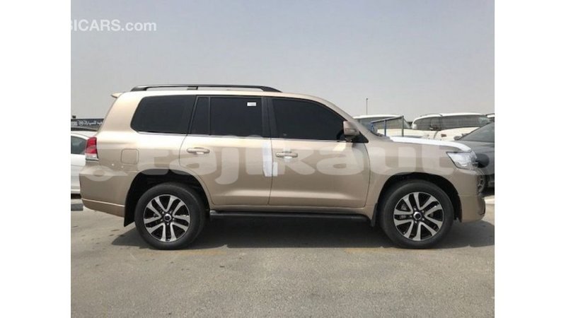 Big with watermark toyota land cruiser dushanbe import dubai 2327