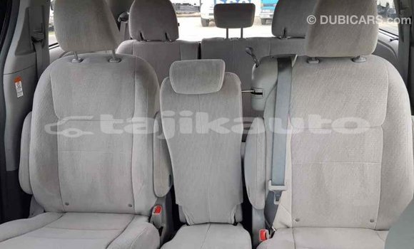 Buy Import Toyota Sienna White Car in Import - Dubai in Dushanbe Buy Import Toyota Sienna White Car in Import - Dubai in Dushanbe
