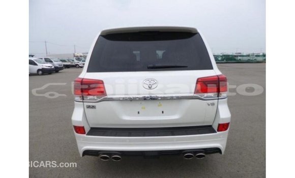 Buy Import Toyota Land Cruiser White Car in Import - Dubai in Dushanbe Buy Import Toyota Land Cruiser White Car in Import - Dubai in Dushanbe