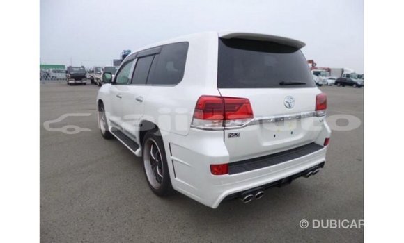Buy Import Toyota Land Cruiser White Car in Import - Dubai in Dushanbe Buy Import Toyota Land Cruiser White Car in Import - Dubai in Dushanbe