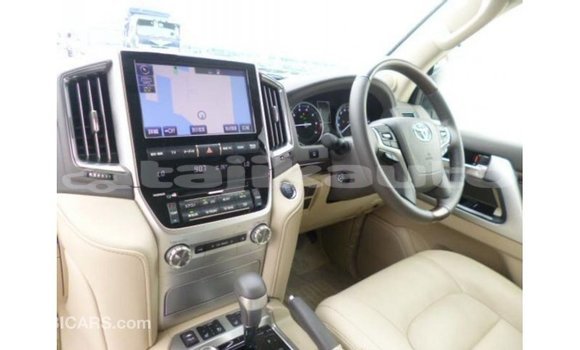 Buy Import Toyota Land Cruiser White Car in Import - Dubai in Dushanbe Buy Import Toyota Land Cruiser White Car in Import - Dubai in Dushanbe