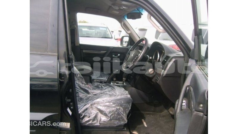 Big with watermark mitsubishi pajero dushanbe import dubai 2343