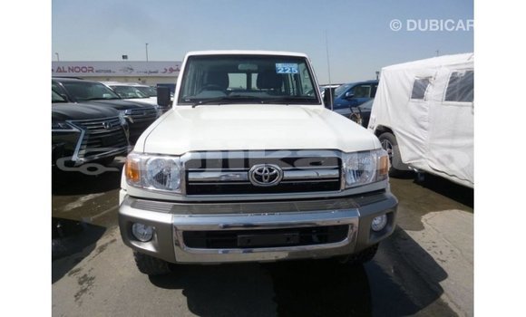 Buy Import Toyota Land Cruiser White Car in Import - Dubai in Dushanbe Buy Import Toyota Land Cruiser White Car in Import - Dubai in Dushanbe