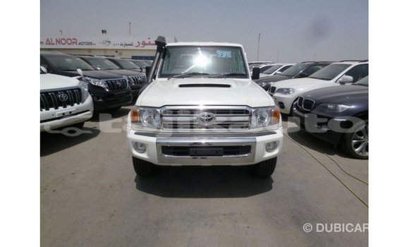 Buy Import Toyota Land Cruiser White Car in Import - Dubai in Dushanbe Buy Import Toyota Land Cruiser White Car in Import - Dubai in Dushanbe