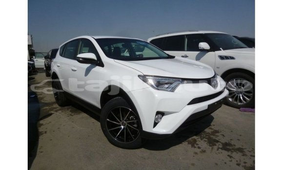 Buy Import Toyota 4Runner White Car in Import - Dubai in Dushanbe Buy Import Toyota 4Runner White Car in Import - Dubai in Dushanbe
