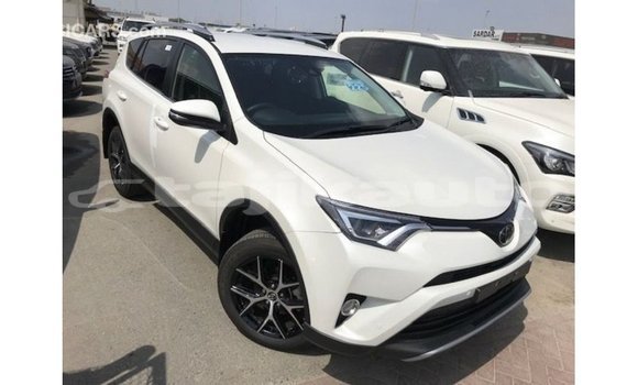 Buy Import Toyota 4Runner White Car in Import - Dubai in Dushanbe Buy Import Toyota 4Runner White Car in Import - Dubai in Dushanbe