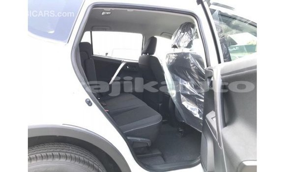 Buy Import Toyota 4Runner White Car in Import - Dubai in Dushanbe Buy Import Toyota 4Runner White Car in Import - Dubai in Dushanbe
