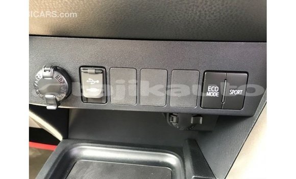 Buy Import Toyota 4Runner White Car in Import - Dubai in Dushanbe Buy Import Toyota 4Runner White Car in Import - Dubai in Dushanbe