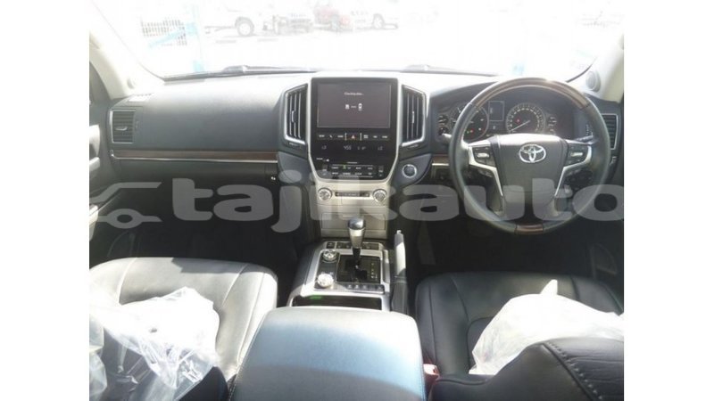 Big with watermark toyota land cruiser dushanbe import dubai 2380
