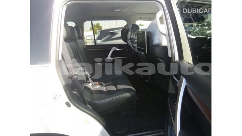 Big with watermark toyota land cruiser dushanbe import dubai 2380