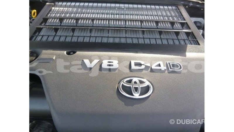 Big with watermark toyota land cruiser dushanbe import dubai 2380