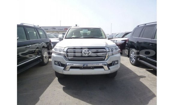 Buy Import Toyota Land Cruiser White Car in Import - Dubai in Dushanbe Buy Import Toyota Land Cruiser White Car in Import - Dubai in Dushanbe