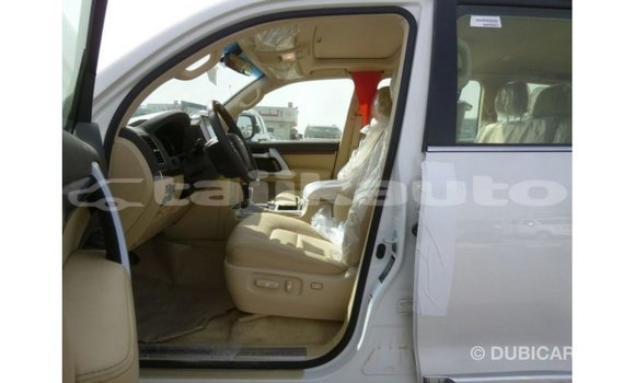 Buy Import Toyota Land Cruiser White Car in Import - Dubai in Dushanbe Buy Import Toyota Land Cruiser White Car in Import - Dubai in Dushanbe
