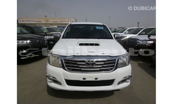 Buy Import Toyota Hilux White Car in Import - Dubai in Dushanbe Buy Import Toyota Hilux White Car in Import - Dubai in Dushanbe