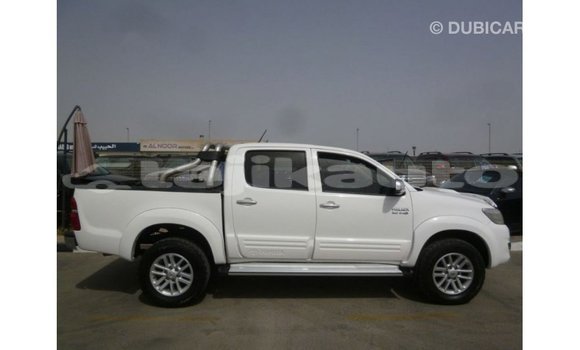 Buy Import Toyota Hilux White Car in Import - Dubai in Dushanbe Buy Import Toyota Hilux White Car in Import - Dubai in Dushanbe