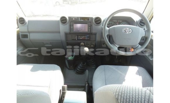 Buy Import Toyota Land Cruiser Beige Car in Import - Dubai in Dushanbe Buy Import Toyota Land Cruiser Beige Car in Import - Dubai in Dushanbe