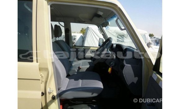 Buy Import Toyota Land Cruiser Beige Car in Import - Dubai in Dushanbe Buy Import Toyota Land Cruiser Beige Car in Import - Dubai in Dushanbe