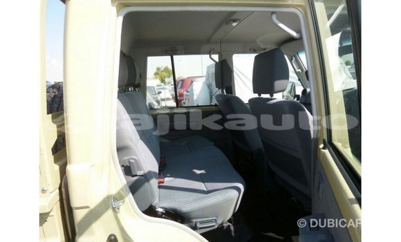 Buy Import Toyota Land Cruiser Beige Car in Import - Dubai in Dushanbe Buy Import Toyota Land Cruiser Beige Car in Import - Dubai in Dushanbe