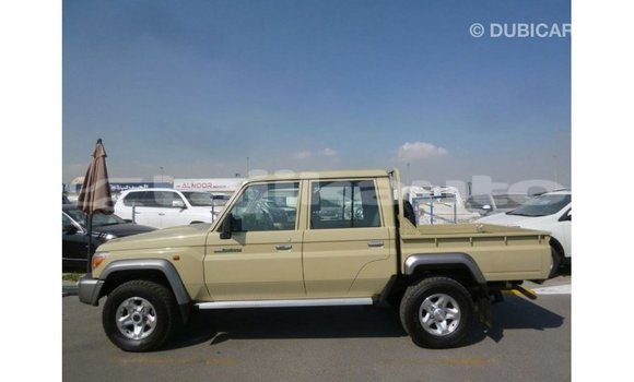 Buy Import Toyota Land Cruiser Beige Car in Import - Dubai in Dushanbe Buy Import Toyota Land Cruiser Beige Car in Import - Dubai in Dushanbe