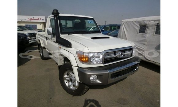 Buy Import Toyota Land Cruiser White Car in Import - Dubai in Dushanbe Buy Import Toyota Land Cruiser White Car in Import - Dubai in Dushanbe