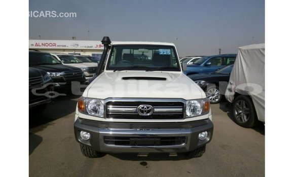 Buy Import Toyota Land Cruiser White Car in Import - Dubai in Dushanbe Buy Import Toyota Land Cruiser White Car in Import - Dubai in Dushanbe