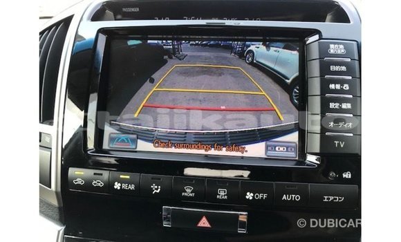 Buy Import Toyota Land Cruiser White Car in Import - Dubai in Dushanbe Buy Import Toyota Land Cruiser White Car in Import - Dubai in Dushanbe