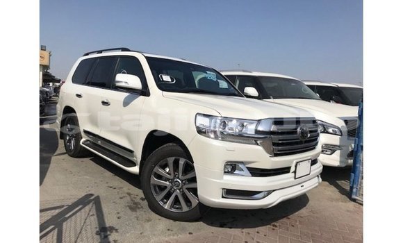 Buy Import Toyota Land Cruiser White Car in Import - Dubai in Dushanbe Buy Import Toyota Land Cruiser White Car in Import - Dubai in Dushanbe