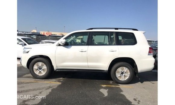 Buy Import Toyota Land Cruiser White Car in Import - Dubai in Dushanbe Buy Import Toyota Land Cruiser White Car in Import - Dubai in Dushanbe