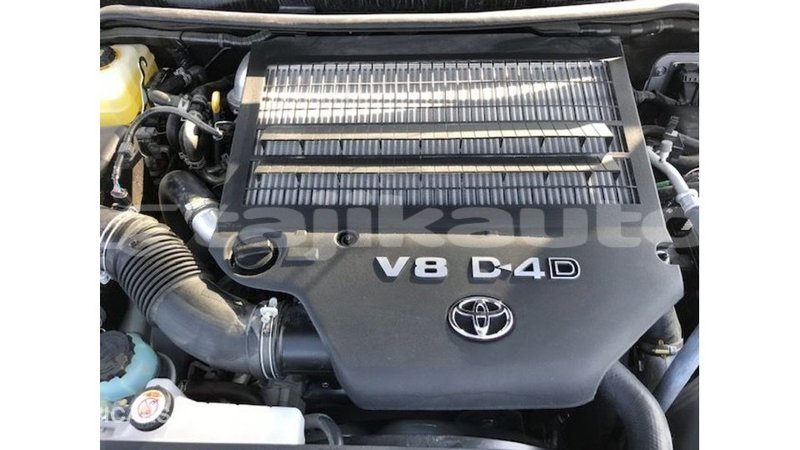 Big with watermark toyota land cruiser dushanbe import dubai 2423