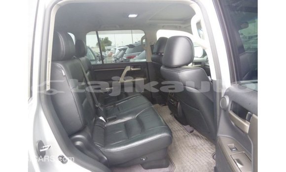 Buy Import Toyota Land Cruiser Other Car in Import - Dubai in Dushanbe Buy Import Toyota Land Cruiser Other Car in Import - Dubai in Dushanbe