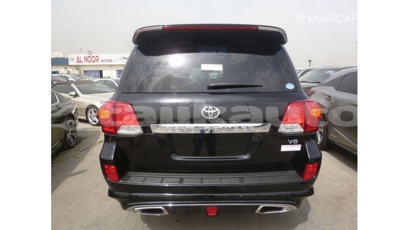 Big with watermark toyota land cruiser dushanbe import dubai 2435