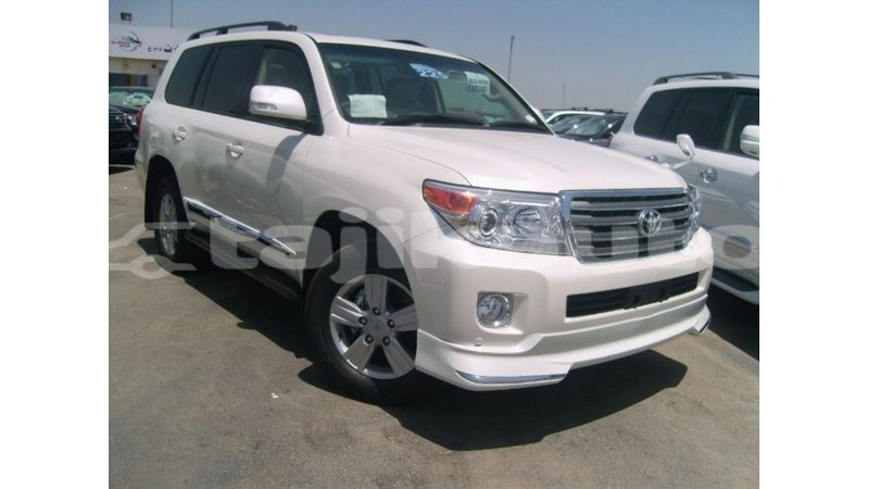 Big with watermark toyota land cruiser dushanbe import dubai 2437