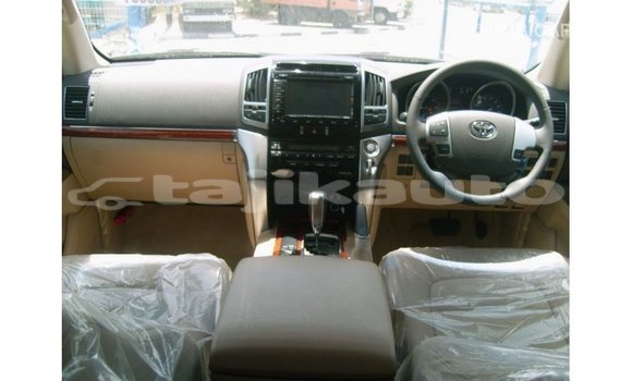Buy Import Toyota Land Cruiser White Car in Import - Dubai in Dushanbe Buy Import Toyota Land Cruiser White Car in Import - Dubai in Dushanbe