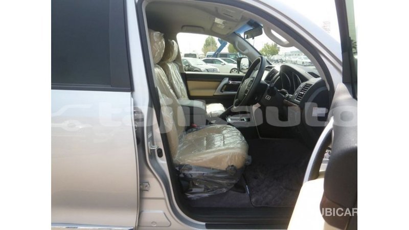 Big with watermark toyota land cruiser dushanbe import dubai 2440