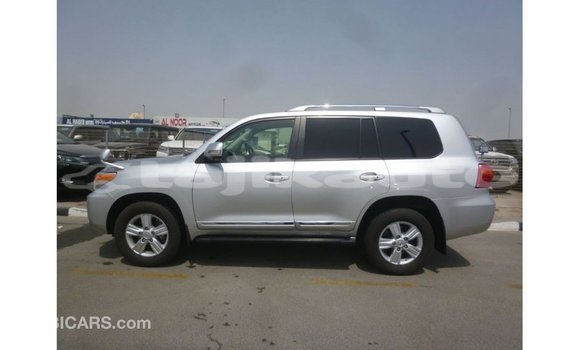 Buy Import Toyota Land Cruiser Other Car in Import - Dubai in Dushanbe Buy Import Toyota Land Cruiser Other Car in Import - Dubai in Dushanbe